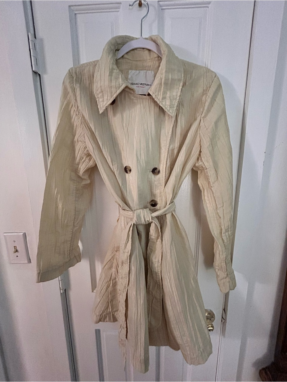 Isaac Mizrahi for Target Cream Textured Tie-Waist Trench Coat M - Picture 3 of 9